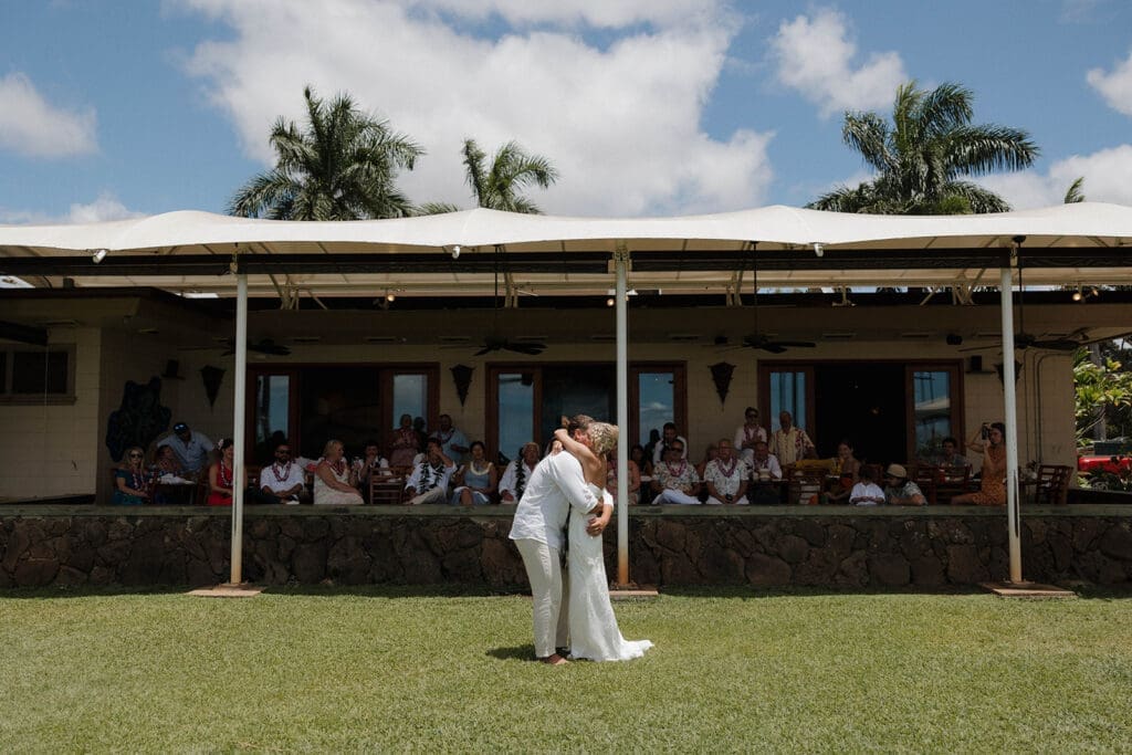 wedding party lunch at haleiwa joe's